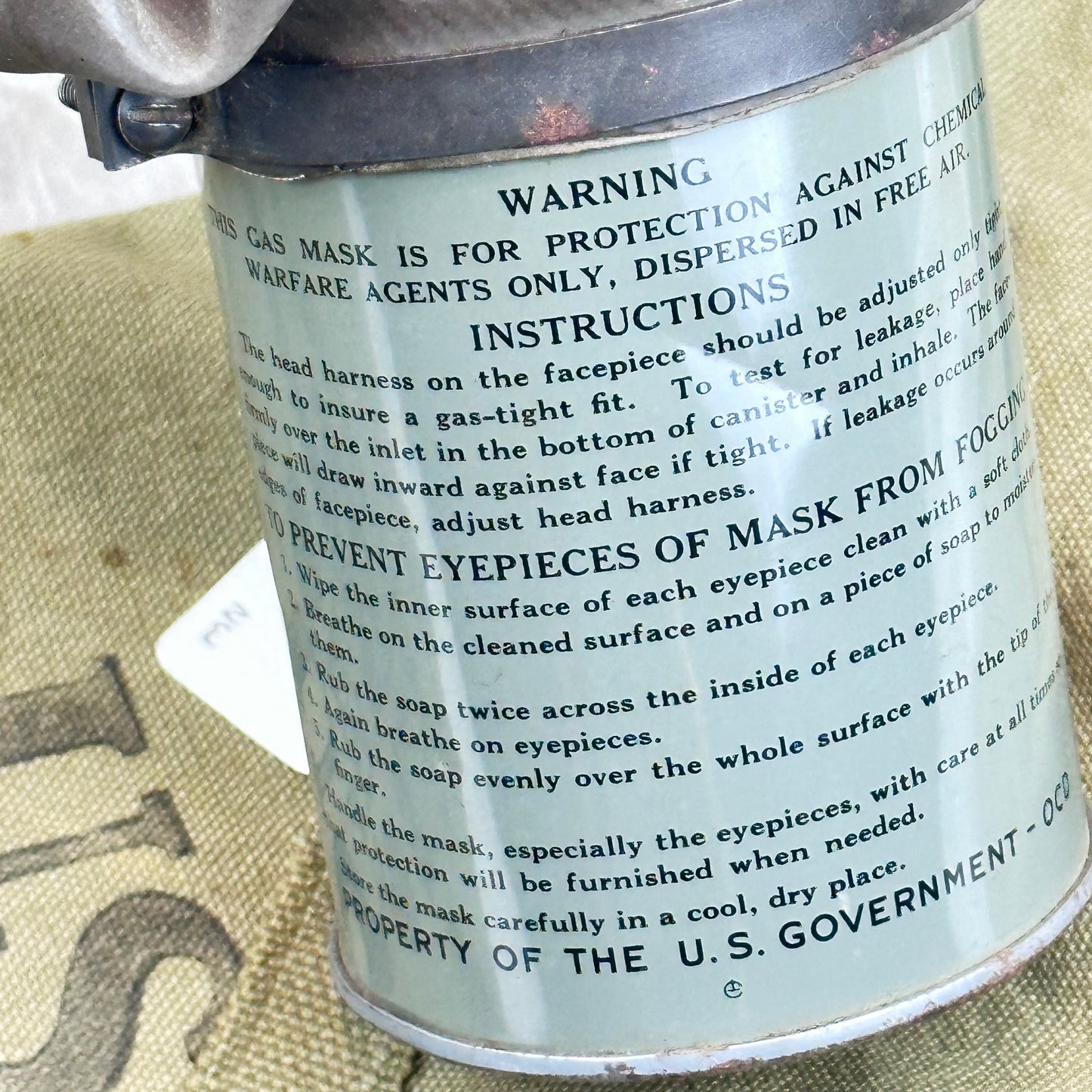 US Respirator and case