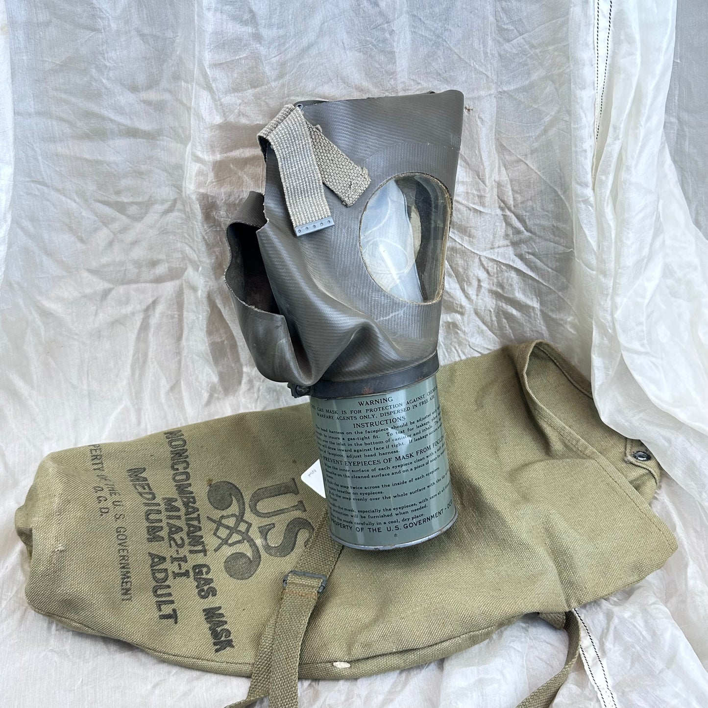 US Respirator and case