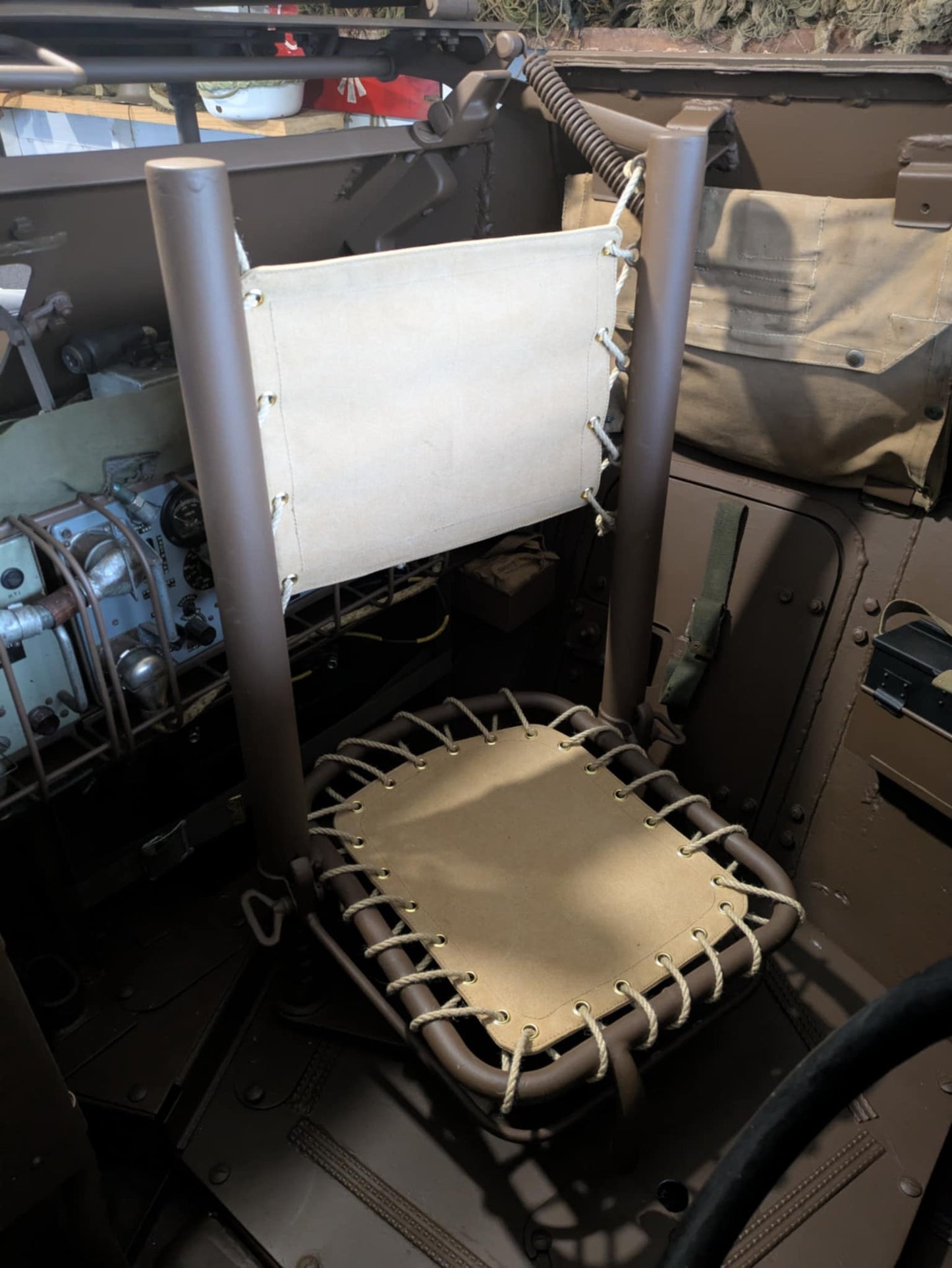 Daimler Dingo Commanders seat set